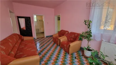 Casa de 4 camere zona Stupini - foto 7