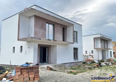 Imobil aparte, arhitectura deosebita, conditii avantajoase, Sanpetru - foto 14