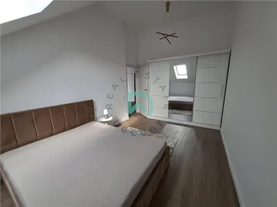 Apartament-penthouse 3 camere Pet Friendly Tractorul, 70 mp - Brasov - foto 4
