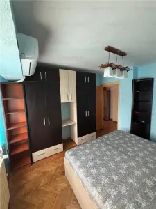 Vanzare apartament 3 camere | Bdul Decebal | Piata Alba Iulia | bl 1995 | etaj 8/9 | decomandat | 78 mp utili | - foto 5