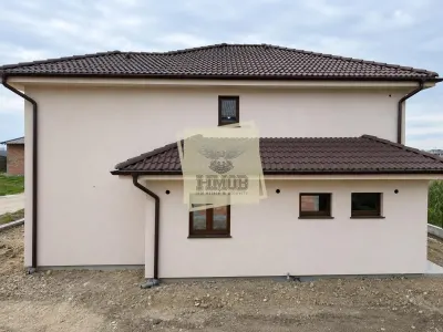 Casa individuala 5 camere | 120mpu | 3 bai | teren 335-400mp | Sura Mica - foto 2