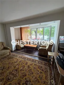 Apartament renovat, 3 camere semidecomandat, Dr. Taberei in spatele restaurantului  Azzuro, Metrou raul Doamnei, parter, bloc anvelopat. - foto 3