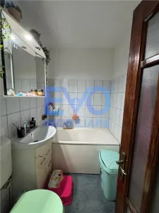 APARTAMENT DE VANZARE CU 2 CAMERE, MOBILAT SI UTILAT, ZIMBRU - foto 5