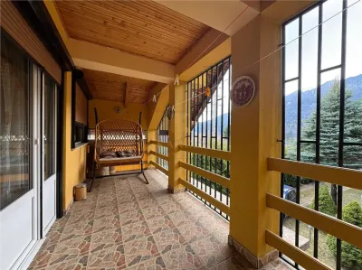 Inchiriaza un colt de rai in Busteni - foto 14