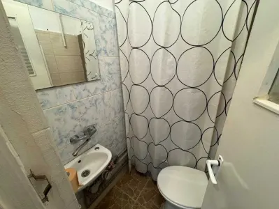 Apartament 4 camere Centrul Civic-CEC Bank,139000 Euro - foto 3
