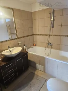 Casa de inchiriat | 3 camere | Brasovul Vechi | Curte | Parcare - foto 11