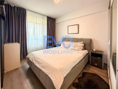 Apartament cu 2 camere, etajul 1, decomandat, geam la baie, zona Rediu - foto 2