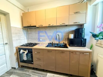 Apartament cu 2 camere, etajul 1, decomandat, geam la baie, zona Rediu - foto 13