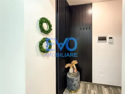 Apartament cu 2 camere, etajul 1, decomandat, geam la baie, zona Rediu - foto 15