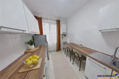 Apartament 2 camere,luminos,incadrat de liniste si verdele naturii,Ultracentral,Brasov - foto 3