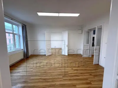 Apartament 4 camere, Centru, zona Tribunalului - Cluj-Napoca