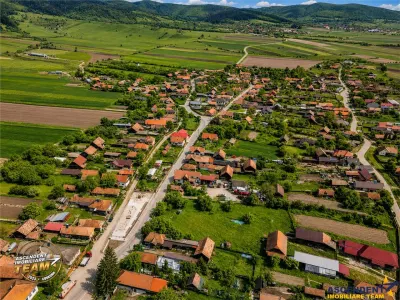 1.200mp teren si casa cu gradina inflorata, aproape de Targu Secuiesc: Belani - foto 14