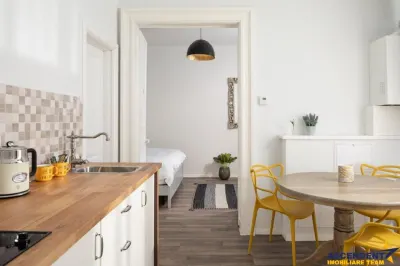3 apartamente + transfer afacere, locuri parcare, Centrul Istoric, Brasov - foto 12