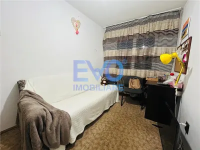 Apartament cu 3 camere de vanzare, mobilat si utilat, Podu Ros - foto 2