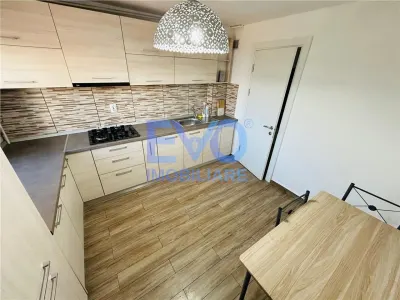 APARTAMENT CU 2 CAMERE DE INCHIRIAT, MOBILAT SI UTILAT, CENTRU - foto 2