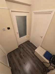 Apartament cu 4 camere in Piata 25 Octombrie | Etaj 3 - foto 9