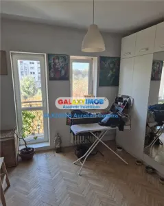 Vanzare apartament 3 camere Bd. Regina Maria/Libertatii - Bucuresti