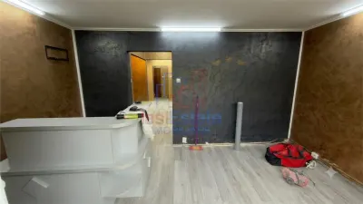 Spatiu comercial de inchiriat in Podul Ros - foto 3
