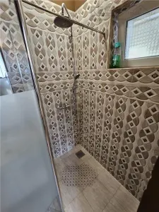 Investitie la cheie in zona centrala! 2 apartamente la casa, transformate in 3 unitati independente cu intrari separate â€“ ideale pentru Airbnb - foto 19