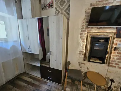 Investitie la cheie in zona centrala! 2 apartamente la casa, transformate in 3 unitati independente cu intrari separate â€“ ideale pentru Airbnb - foto 7