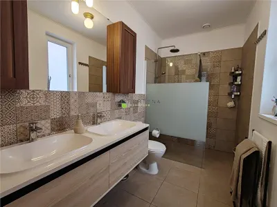 Casa individuala, moderna , cartier Izvor - foto 13