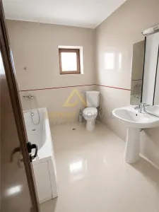 APARTAMENT DE INCHIRIAT – 3 CAMERE  CENTRUL VECHI  STRADA CARPATI - foto 7