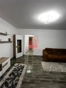 Apartament RENOVAT 2cam de inchiriat in Tataras - foto 7