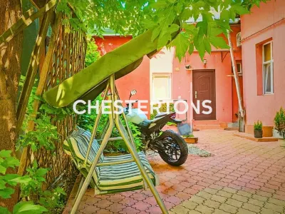 Casa cocheta renovata, curte interioara proprie, zona frumoasa langa parc Carol - foto 3