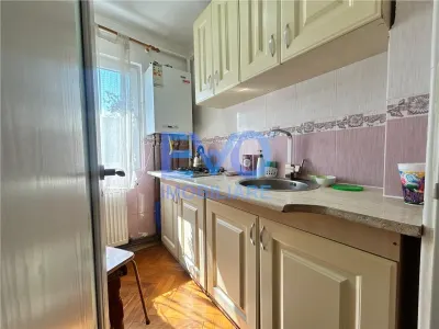 Apartament de inchiriat cu 2 camere, decomandat, mobilat si utilat, Tatarasi - foto 8