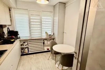 Apartament 3 camere - Alexandru cel Bun Piata Voievozilor - foto 5