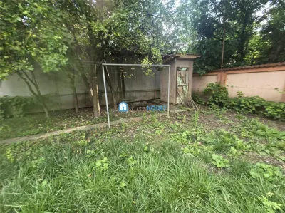 Oportunitate de investitie  2 case  in aceeasi curte Fagaras Zona Centrala - foto 4