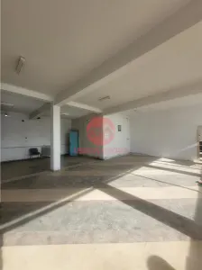 Spatiu Comercial, Etaj 1, 300 mp - Agigea Zona Centrala, Foarte Vizibil și Bine Pozitionat, - foto 2