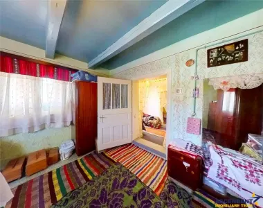 Tur 3D! Casa traditionala+ domeniu de 4.300 mp,livada,anexe:refugiu apreciabil Craiesti, la 28 km de Targu Mures - foto 4