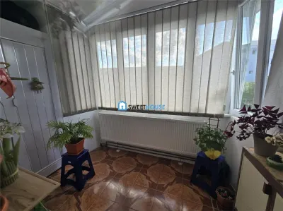 Apartament cu patru camere zona 1 decembrie - foto 2