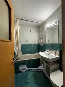 Apartament 3 camere, decomandat, cartier Tatarasi Ciurchi - foto 4
