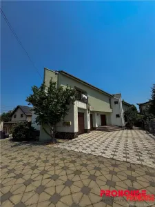 Vila exclusivistă de vânzare în Șerbănești – Eleganță, confort și intimitate  - foto 3