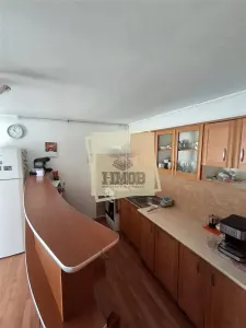 Apartament la casa 78 mpu pivnita| curte si parcare zona Sub-Arini - foto 9