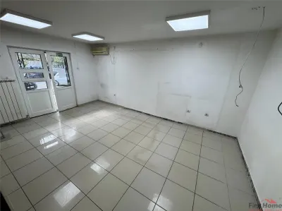 Spatiu Comercial Piata Moldovei Focsani - Fosta FARMACIE - foto 4