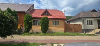 Casa în Viisoara, BN, stradal – teren generos 1265 mp - foto 2