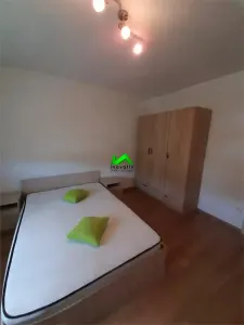 Apartament de inchiriat 3 camere Selimbar - foto 3