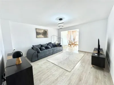 Inchiriere apartament 3 camere Ploiesti, zona Ultracentrala - foto 16