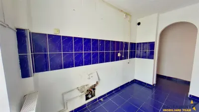 Proprietate, decomandat structurata, etaj1, pe 3 camere, Sacele, Brasov - foto 3
