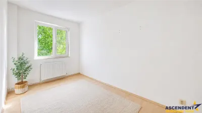 Proprietate, decomandat structurata, etaj1, pe 3 camere, Sacele, Brasov - foto 7