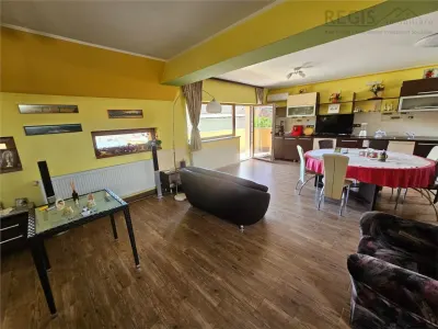 Casa multifunctionala cu Spatiu Comercial COMISION 0 - foto 8