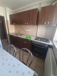 Apartament de vanzare 3 camere pivniță Sibiu Mihai Viteazul - foto 10
