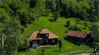 FILM! Proprietate autentica, Bran-Simon, 4.300 mp teren, casa traditionala + anexe - foto 24