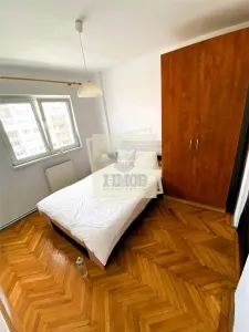 Apartament 4 camere decomandat 2 bai | balcon zona Mihai Viteazu - foto 3