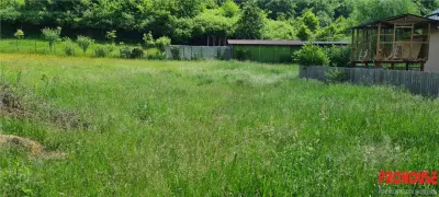 Teren 2033 mp- langa padure-  Margineni- Podis Dubas - foto 4