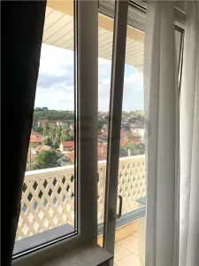 RECO Apartament cu 3 camere de inchiriat, la casa, cu 2 balcoane si priveliste superba 600 €/luna - foto 6