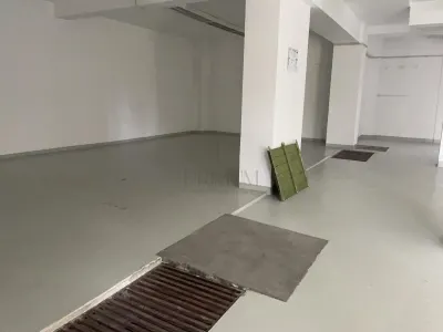 SAD -  centrala proprie - acces marfa - toate utilitatile - trifazic - foto 4